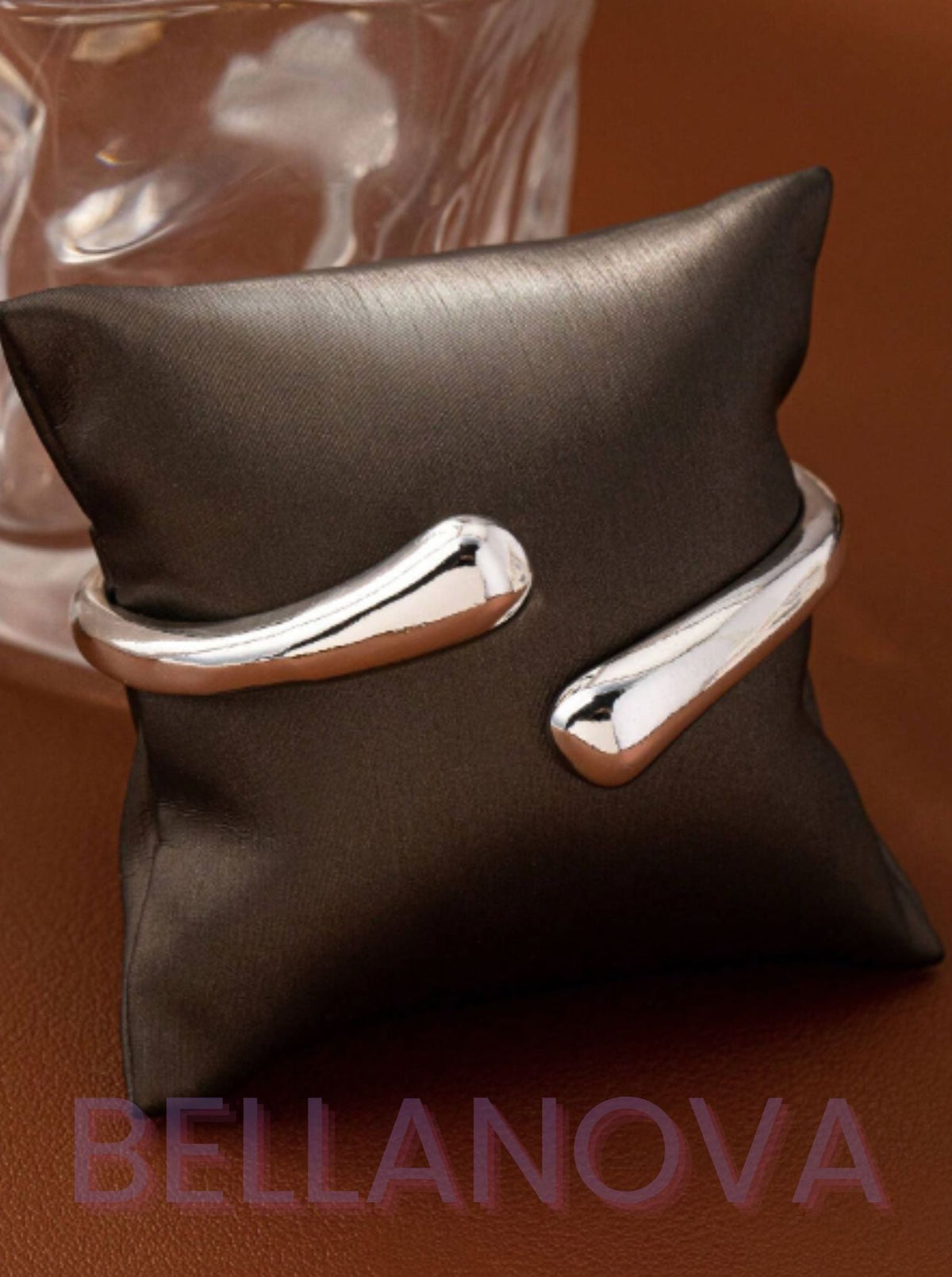 18k Gold-Plated Geometric Bangle + FREE UK Delivery