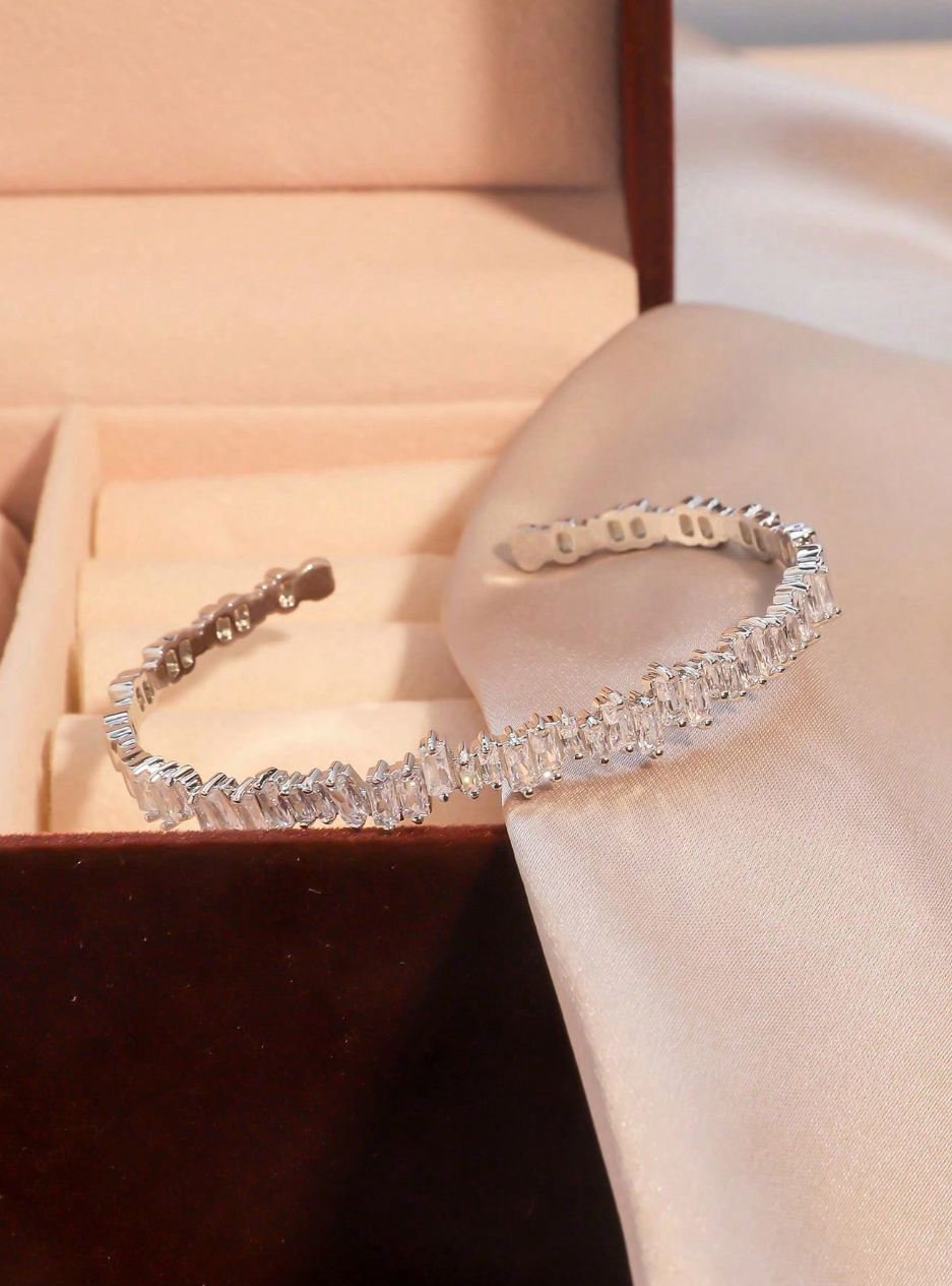 [NEW] Classic Swarovski™ Bangle – Cubic Zirconia – 18k Gold-Plated + FREE UK Delivery