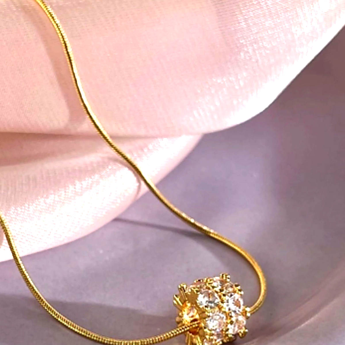 Swarovski™ Pendant Necklace – 18k Gold-Plated + FREE UK Delivery