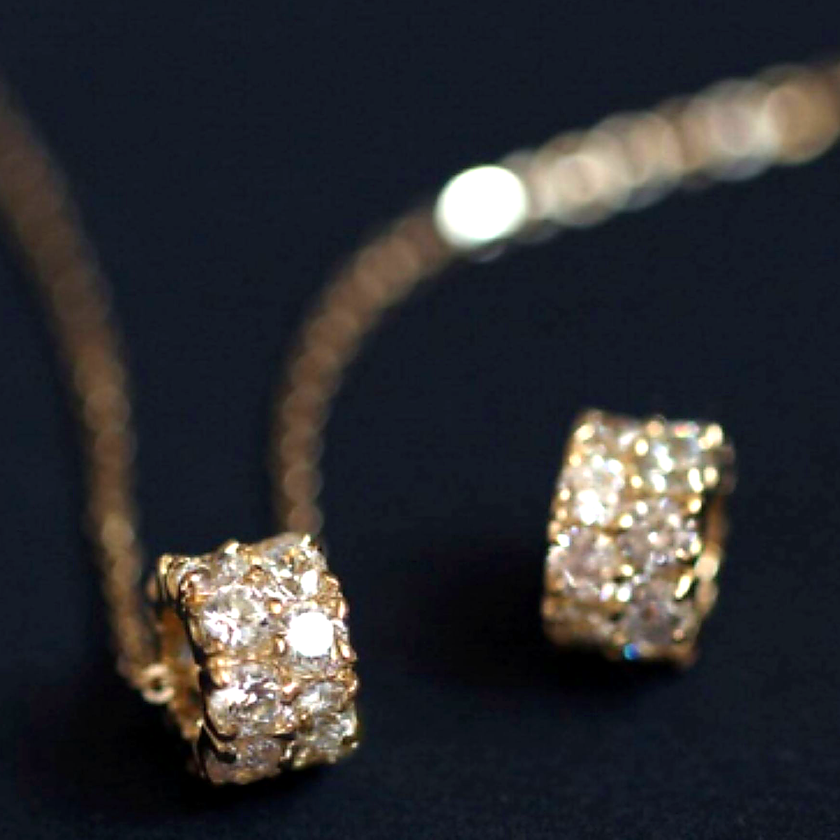 Swarovski™ Pendant Necklace – 18k Gold-Plated + FREE UK Delivery