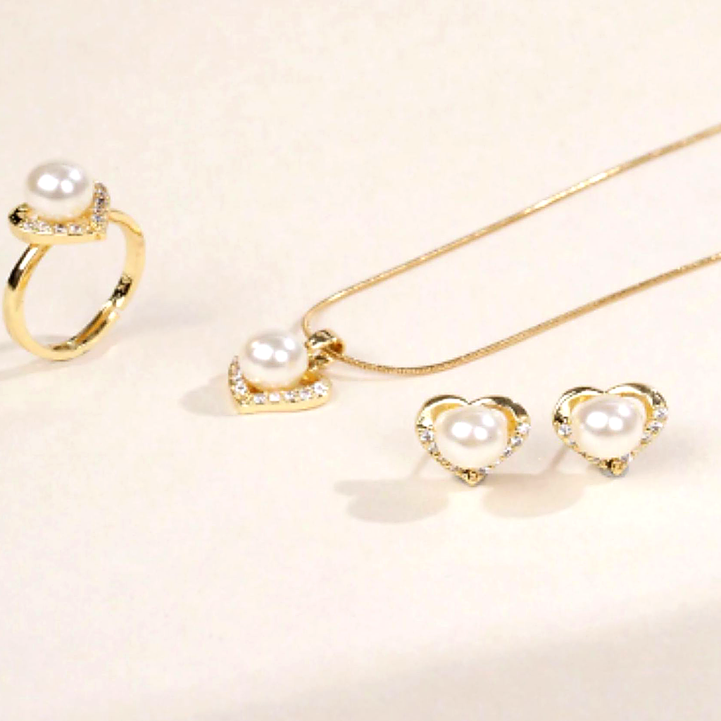 Pearl & Swarovski™ Jewellery Set – 18k Gold-Plated + FREE UK Delivery