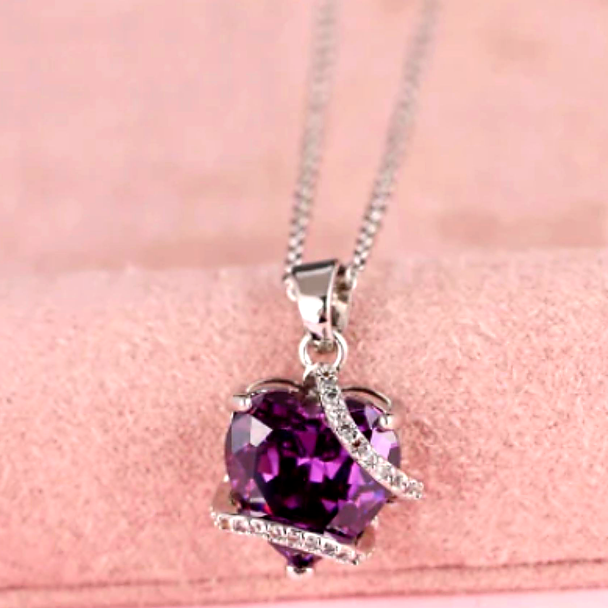 Enchanted Purple Heart Necklace – 18k Gold-Plated + FREE UK Delivery